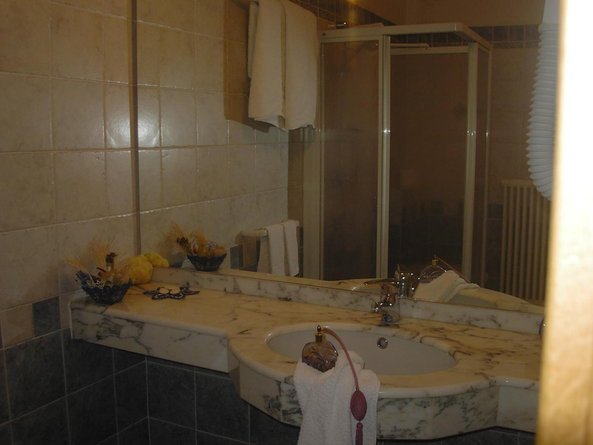 Hotel Almazzago كوميزادورا المظهر الخارجي الصورة